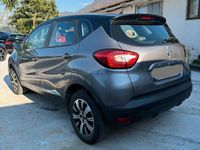Usata Renault Captur 90 CV (66 kW) 2018 Grigio SUV
