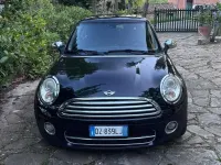 Usata Mini Cooper D 109 CV (80 kW) 2009 Nero Utilitaria