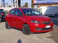 Usata Lancia Ypsilon Silver 69 CV (50 kW) 2021 Rosso Utilitaria