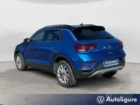 Usata VW T-Roc Life 150 CV (110 kW) 2024 Blu SUV