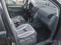 Usata VW Touran 102 CV (75 kW) 2006 Nero Monovolume