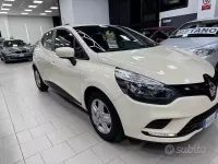 Usata Renault Clio IV Business 73 CV (53 kW) 2018 Beige Berlina