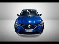 Usata Renault Captur Techno 145 CV (106 kW) 2023 Grigio chiaro SUV