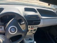 Usata Fiat Punto 69 CV (50 kW) 2005 Grigio Utilitaria
