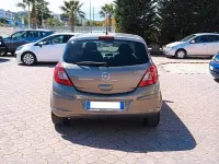 Usata Opel Corsa Cosmo 75 CV (55 kW) 2011 Grigio Utilitaria