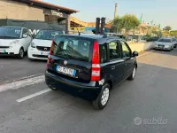 Usata Fiat Panda Dynamic 69 CV (50 kW) 2011 Bluazzurro Utilitaria