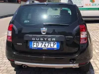 Usata Dacia Duster Lauréate 90 CV (66 kW) 2016 Nero SUV