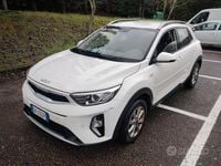 Usata Kia Stonic Urban 84 CV (61 kW) 2023 Bianco SUV