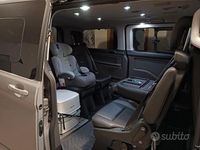 Usata Ford Tourneo 185 CV (136 kW) 2022 Monovolume