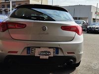 Usata Alfa Romeo Giulietta Distinctive 140 CV (102 kW) 2013 Grigio Utilitaria