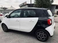 Usata Smart ForFour Passion 90 CV (66 kW) 2018 Tetto panoramico Utilitaria
