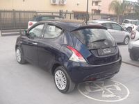 Usata Lancia Ypsilon Gold 69 CV (50 kW) 2016 Blu Utilitaria