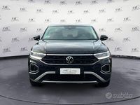 Usata VW T-Roc Life 110 CV (80 kW) 2023 Nero SUV
