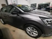 Usata Renault Captur Business 91 CV (66 kW) 2021 Grigio scuro SUV