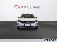 Usata VW T-Roc Life 116 CV (85 kW) 2022 Bianco SUV