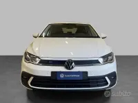 Usata VW Polo Life 95 CV (69 kW) 2023 Pure white Utilitaria
