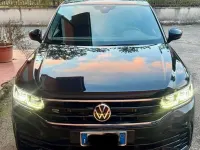Usata VW Tiguan R-line 150 CV (110 kW) 2021 Nero SUV