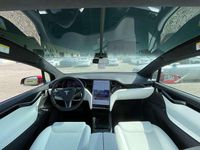 Usata Tesla Model X 158 kW (215 CV) 2021 Rosso SUV