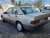 Usata Mercedes 190 109 CV (80 kW) 1991 Grigio Berlina