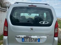 Usata Peugeot Partner Tepee 90 CV (66 kW) 2013 Grigio Monovolume