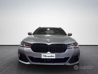 Usata BMW 520 M Sport 190 CV (139 kW) 2023 Grigio Station wagon