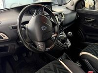 Usata Lancia Ypsilon 2017 Bianco Utilitaria