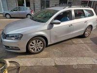 Usata VW Passat 130 CV (95 kW) 2012 Grigio Station wagon