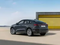Nuova Audi Q6 e-tron S-Line 225 kW (306 CV) 2026 Grigio magnete SUV