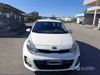 Usata Kia Rio 75 CV (55 kW) 2016 Bianco Utilitaria