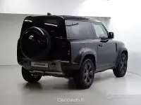 Nuova Land Rover Defender SE Dynamic 200 CV (147 kW) 2025 Nero SUV