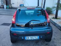 Usata Peugeot 107 Active 68 CV (50 kW) 2009 Grigio Utilitaria