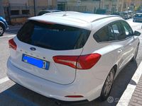 Usata Ford Focus 120 CV (88 kW) 2019 Bianco Station wagon