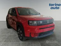 Nuova Fiat Grande Panda Icon 101 CV (74 kW) 2026 Rosso Utilitaria