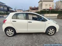 usata Toyota Yaris 1.0 Benz.G.P.L. 5 Porte