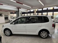Usata VW Touran Comfortline 105 CV (77 kW) 2011 Bianco Monovolume