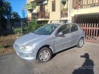 Usata Peugeot 206 68 CV (50 kW) 2007 Grigio Utilitaria