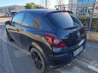 usata Opel Corsa 1.2 benz