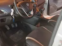 Usata Lancia Ypsilon 95 CV (69 kW) 2016 Bianco Utilitaria