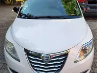 Usata Lancia Ypsilon Gold 69 CV (50 kW) 2012 Bianco Utilitaria