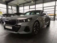 Usata BMW 520 M Sport 208 CV (152 kW) 2025 Brooklyn gray Berlina