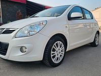 Usata Hyundai i20 Edition 85 CV (62 kW) 2013 Bianco Utilitaria