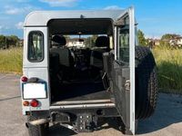 Usata Land Rover Defender 122 CV (89 kW) 2010 Grigio SUV