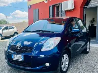Usata Toyota Yaris Sol 69 CV (50 kW) 2006 Blu Berlina