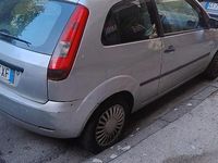 Usata Ford Fiesta 2003 Grigio Utilitaria
