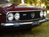 Usata Lancia 2000 140 CV (102 kW) 1973 Rosso Coupé