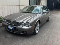 Usata Jaguar XJ Sovereign 207 CV (152 kW) 2009 Marrone Berlina