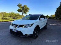 Usata Nissan Qashqai Tekna 110 CV (80 kW) 2016 Bianco SUV