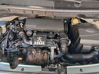 Usata Peugeot 1007 68 CV (50 kW) 2005 Blu/azzurro Monovolume