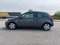 Usata Ford Fiesta Ghia 68 CV (50 kW) 2008 Grigio Utilitaria