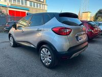 Usata Renault Captur Life 90 CV (66 kW) 2015 Argento SUV